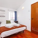 Calheta House In *
