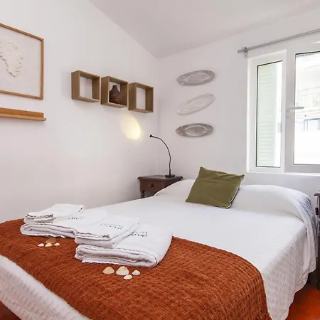 Апартаменты Calheta House In *