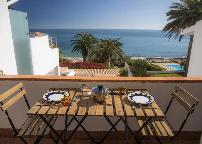 Calheta House In Appartement Luz